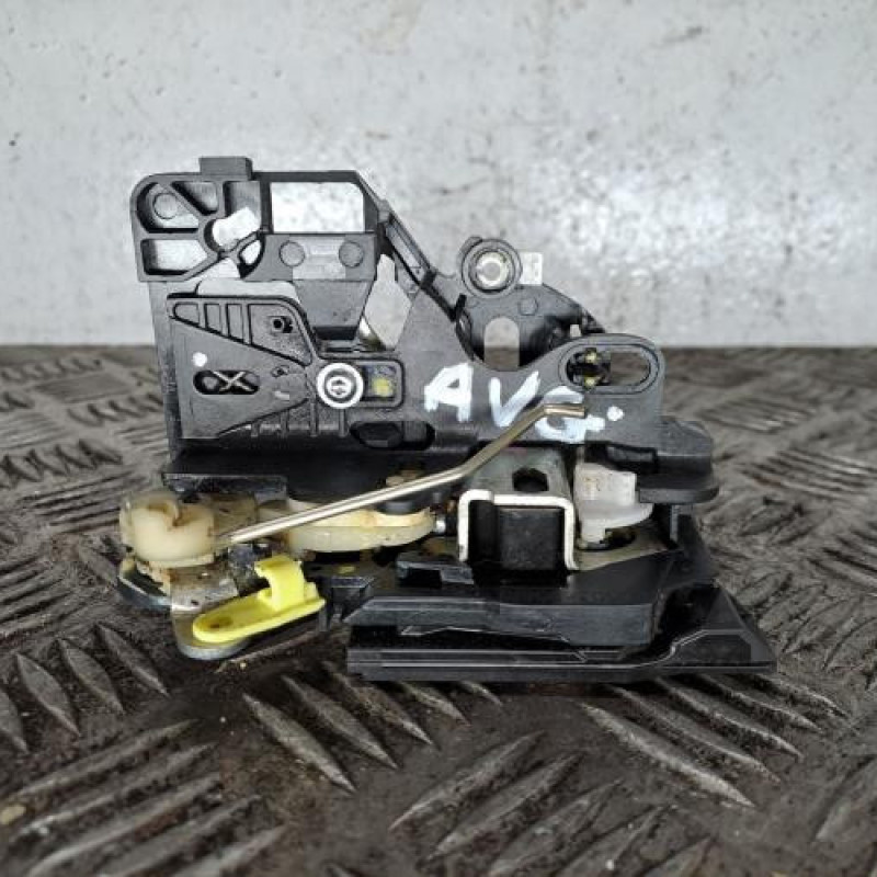 Serrure avant gauche DACIA SANDERO 2