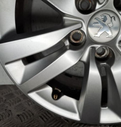 Jante PEUGEOT 308 2 Photo n°3