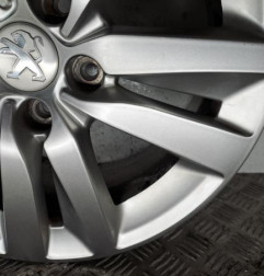 Jante PEUGEOT 308 2 Photo n°4