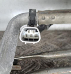 Moteur essuie glace avant TOYOTA VERSO Photo n°3