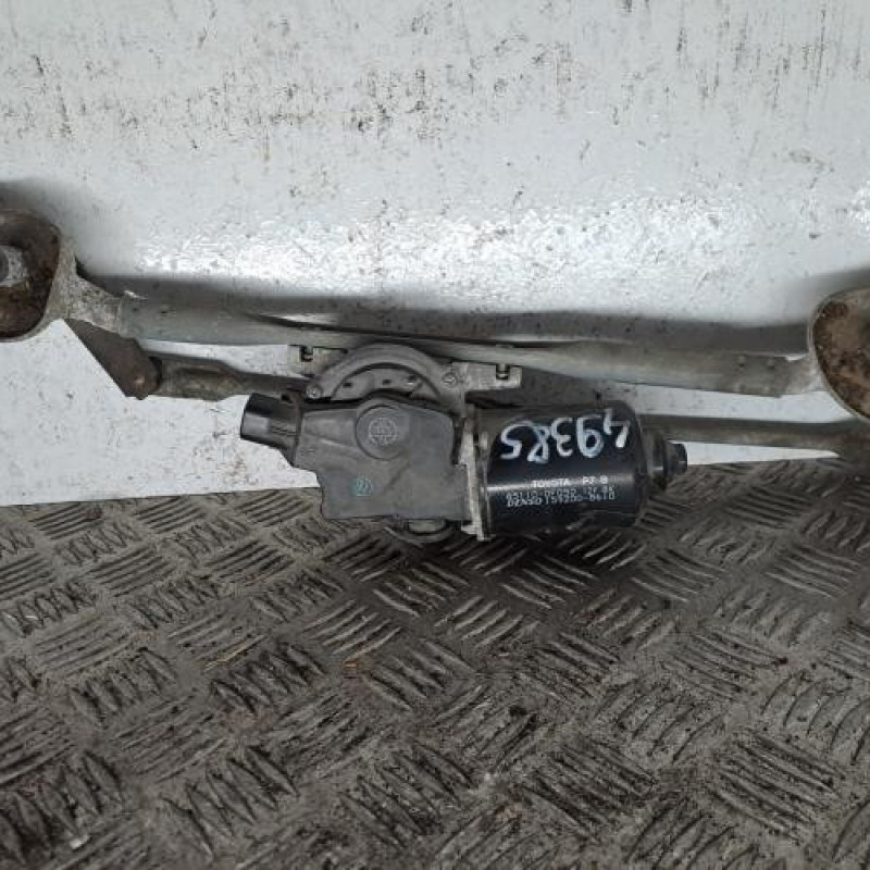 Moteur essuie glace avant TOYOTA COROLLA VERSO 2