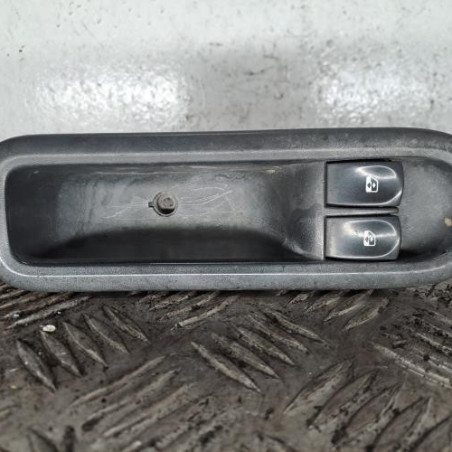 Interrupteur de leve vitre avant gauche RENAULT CLIO 3 Photo n°1