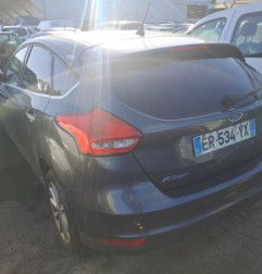 Malle/Hayon arriere FORD FOCUS 3 Photo n°7