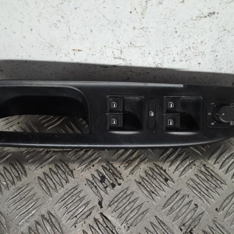 Interrupteur de leve vitre avant gauche VOLKSWAGEN PASSAT 5
