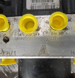 Bloc ABS (freins anti-blocage) VOLKSWAGEN POLO 4 Photo n°3