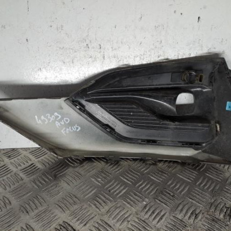 Enjoliveur anti brouillard FORD FOCUS 4
