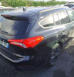 Enjoliveur anti brouillard FORD FOCUS 4 Photo n°6