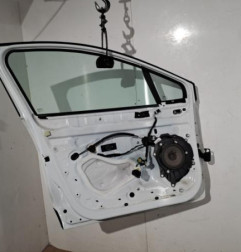 Porte avant gauche RENAULT CLIO 4 Photo n°3