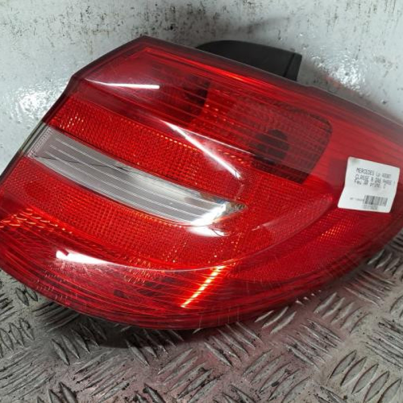 Feu arriere principal droit (feux) MERCEDES CLASSE B 246