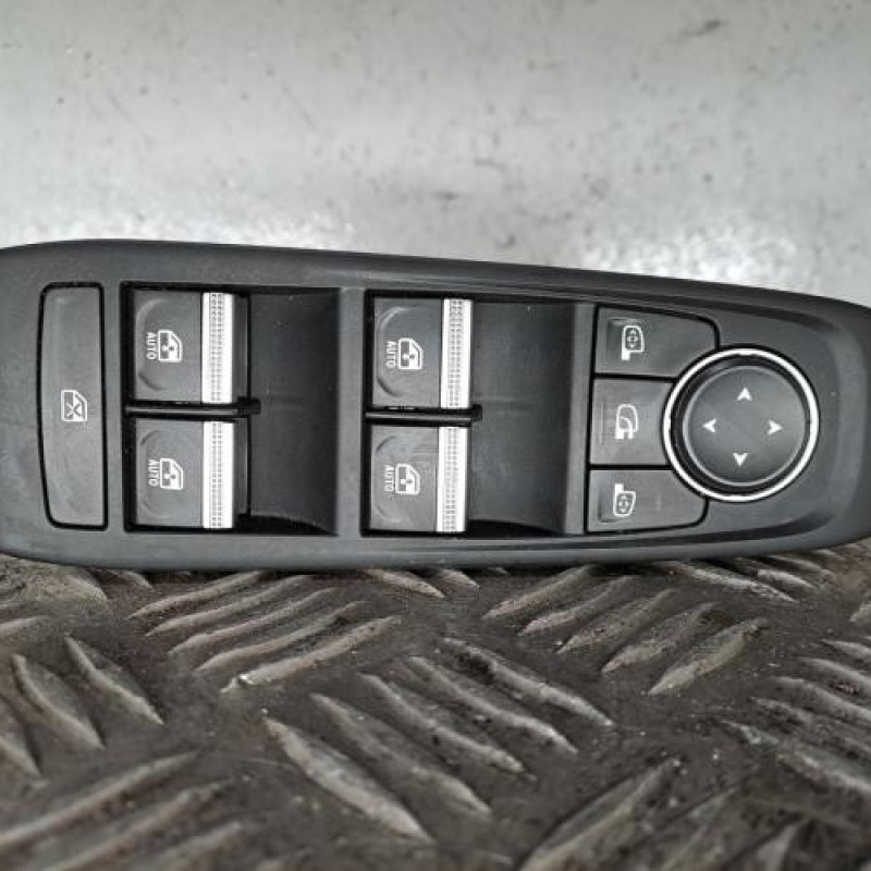 Interrupteur de leve vitre avant gauche RENAULT ESPACE 6