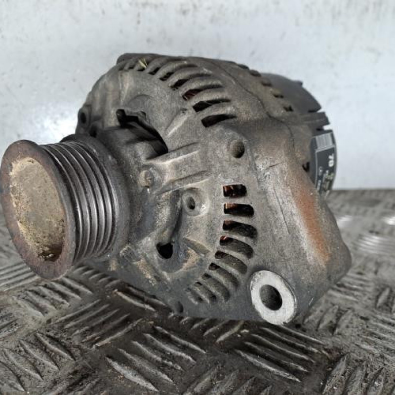 Alternateur MERCEDES 190 W201