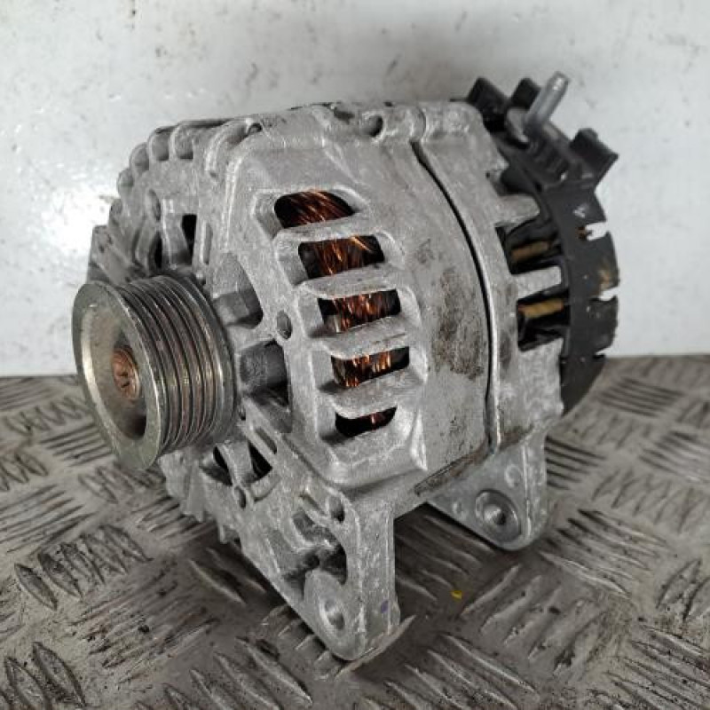 Alternateur MERCEDES CLASSE B 247