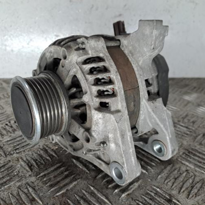 Alternateur TOYOTA YARIS 3