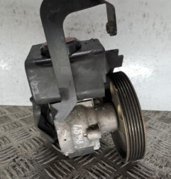 Pompe de direction CITROEN XSARA