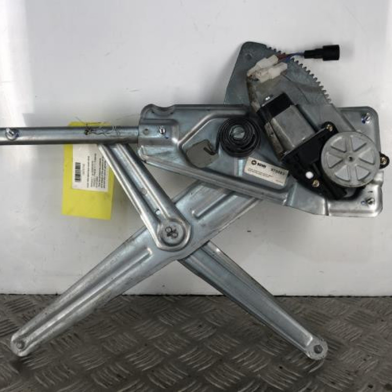 Leve vitre electrique avant droit RENAULT TWINGO 1