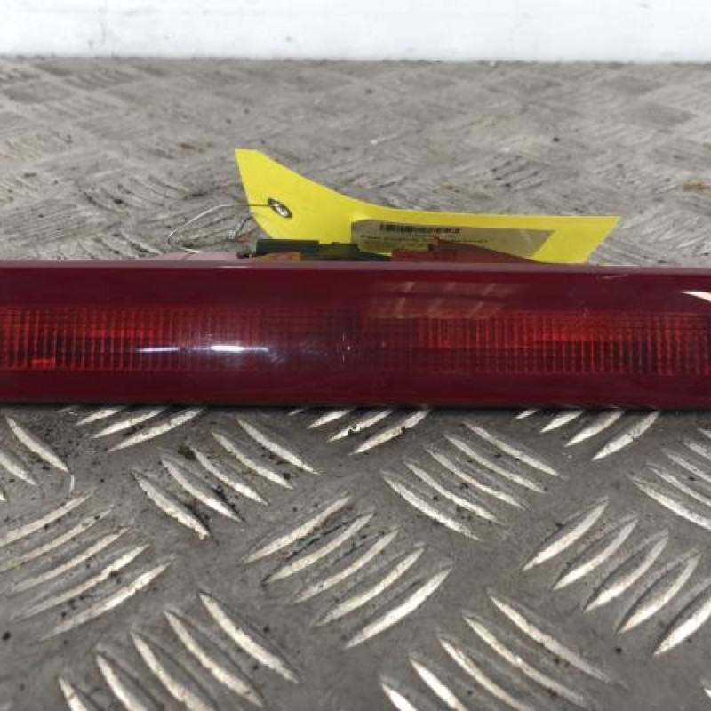 Feu arriere stop central RENAULT TWINGO 2