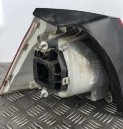 Feu arriere principal droit (feux) VOLKSWAGEN GOLF 5 Photo n°4