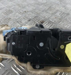 Serrure avant gauche VOLKSWAGEN GOLF 5 Photo n°4