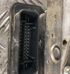 Bloc ABS (freins anti-blocage) PEUGEOT 308 2 Photo n°3