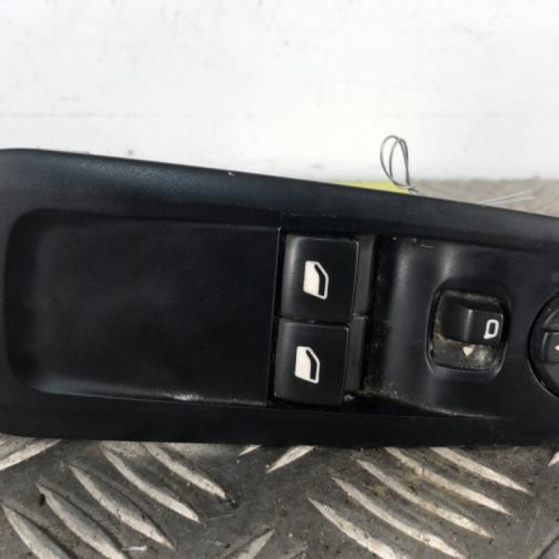Interrupteur de leve vitre avant gauche PEUGEOT 308 2