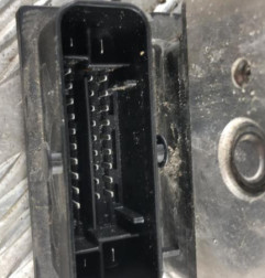 Bloc ABS (freins anti-blocage) OPEL CORSA D Photo n°3