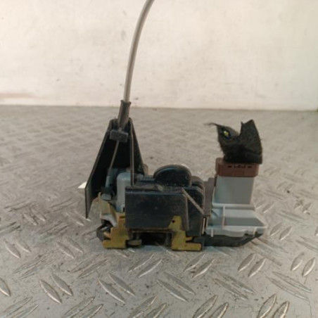 Serrure avant droit PEUGEOT 307