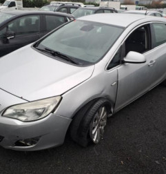 Feu arriere secondaire gauche (feux) OPEL ASTRA J Photo n°4