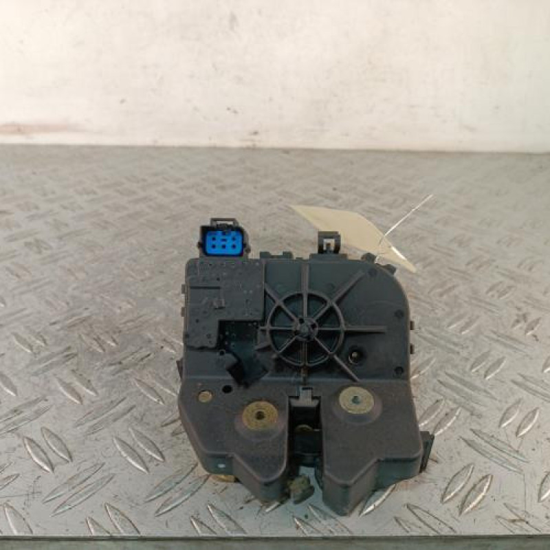Serrure de coffre FORD FOCUS 1