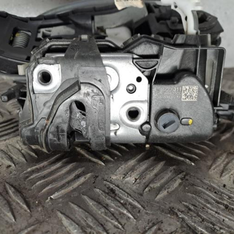 Serrure avant droit DS DS7 CROSSBACK