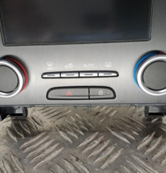 Ecran GPS RENAULT GRAND SCENIC 4 Photo n°1