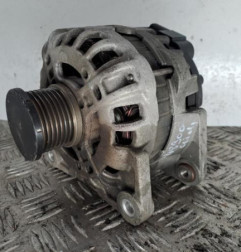 Alternateur RENAULT CLIO 4 Photo n°1