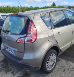 Malle/Hayon arriere RENAULT SCENIC 3 Photo n°6