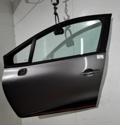 Porte avant gauche RENAULT CLIO 4 Photo n°1