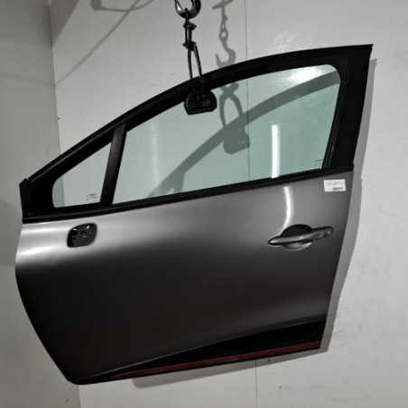 Porte avant gauche RENAULT CLIO 4 Photo n°1