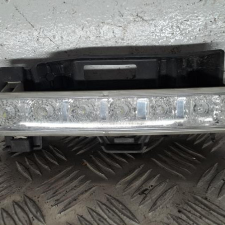 Feu diurne avant droit PEUGEOT 108 Photo n°1