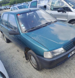 Optique avant secondaire gauche (feux)(clignotant) PEUGEOT 106 Photo n°5