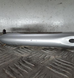 Poignee porte avant gauche RENAULT MEGANE 3 Photo n°1