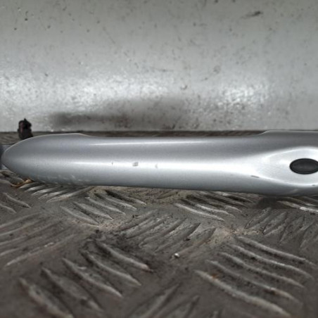 Poignee porte avant gauche RENAULT MEGANE 3 Photo n°1