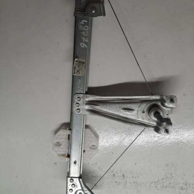 Leve vitre mecanique arriere gauche DACIA SANDERO 2