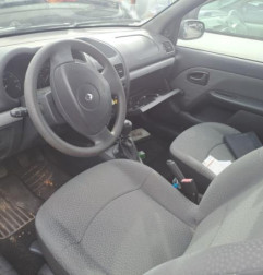 Moteur RENAULT CLIO 2 CAMPUS Photo n°9