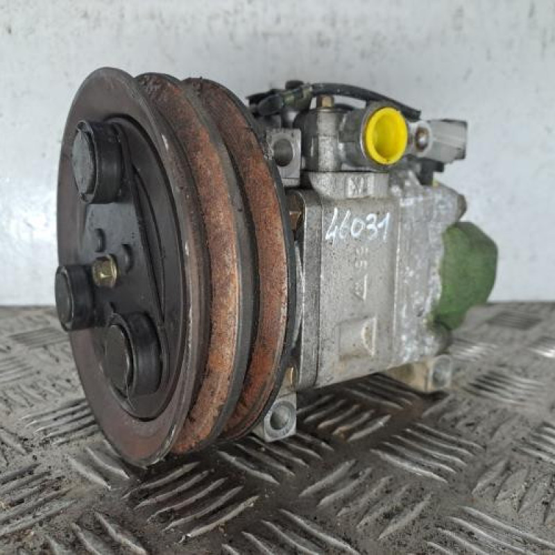 Compresseur clim MAZDA PREMACY