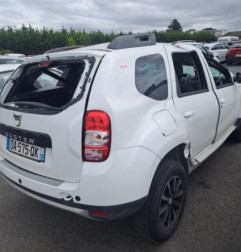 Compresseur clim DACIA DUSTER 1 Photo n°6