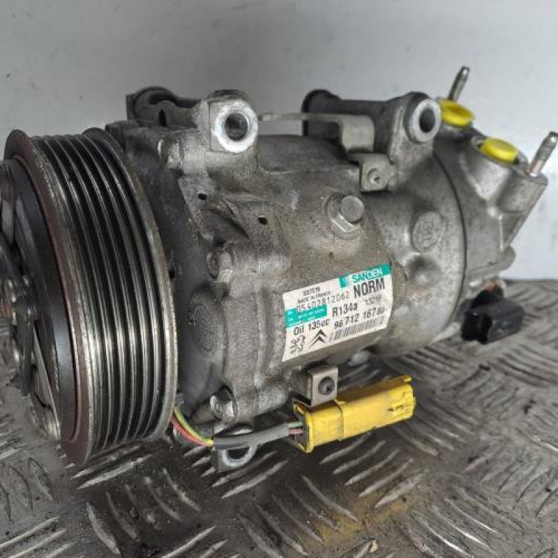 Compresseur clim PEUGEOT 3008 1