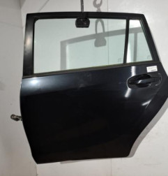 Porte arriere gauche TOYOTA VERSO Photo n°1