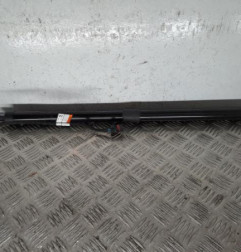 Verin de coffre gauche VOLVO V 60 3 Photo n°1