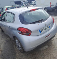 Retroviseur gauche PEUGEOT 208 1 Photo n°8