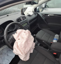 Malle/Hayon arriere VOLKSWAGEN GOLF 6 Photo n°9