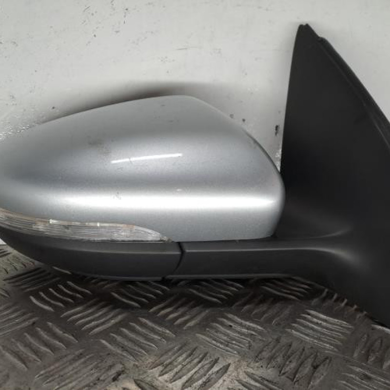 Retroviseur droit VOLKSWAGEN GOLF 6