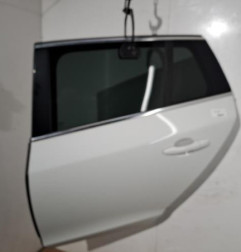 Porte arriere gauche VOLVO V 60 2 Photo n°1