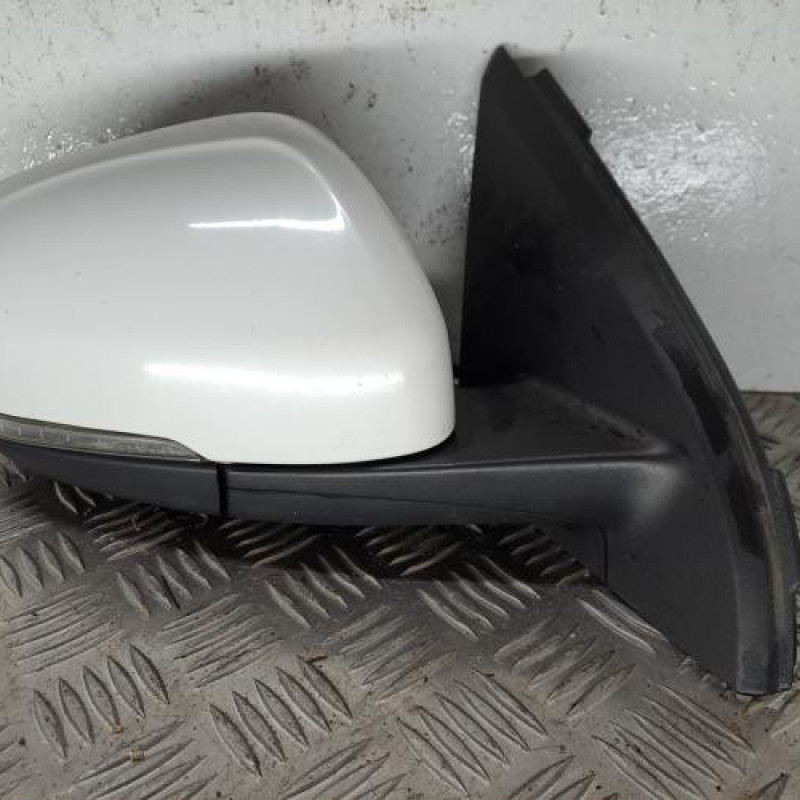 Retroviseur droit VOLVO V 60 2